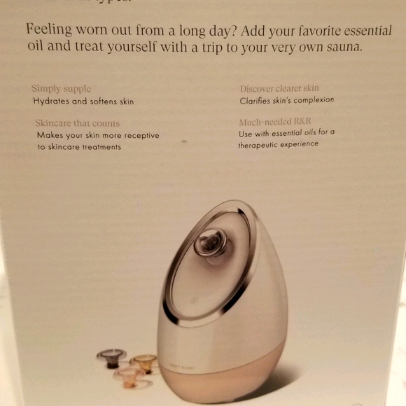 Aira Iconic Facial Steamer - Picture 3 of 8